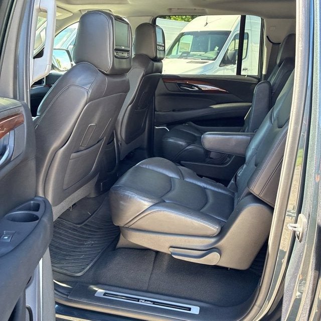 2019 Cadillac Escalade ESV Luxury