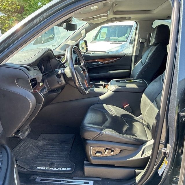 2019 Cadillac Escalade ESV Luxury