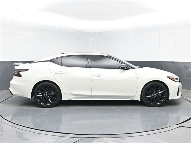 2023 Nissan Maxima SR