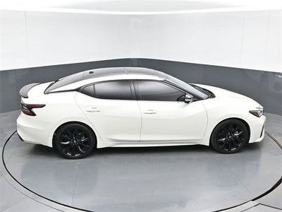 2023 Nissan Maxima SR