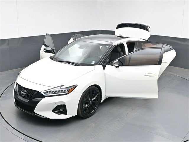 2023 Nissan Maxima SR