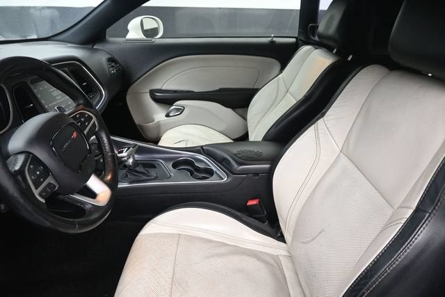 2015 Dodge Challenger SXT Plus
