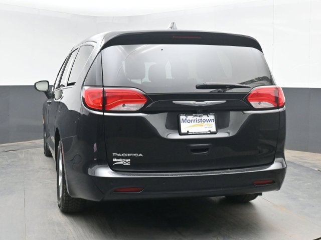 2017 Chrysler Pacifica LX