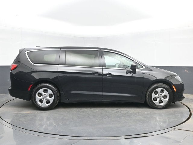 2017 Chrysler Pacifica LX