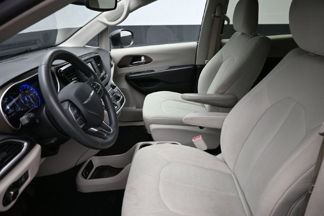 2017 Chrysler Pacifica LX