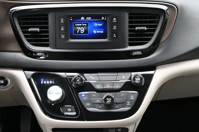 2017 Chrysler Pacifica LX