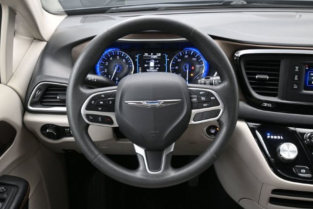 2017 Chrysler Pacifica LX