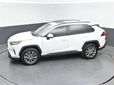 2020 Toyota RAV4 XLE Premium