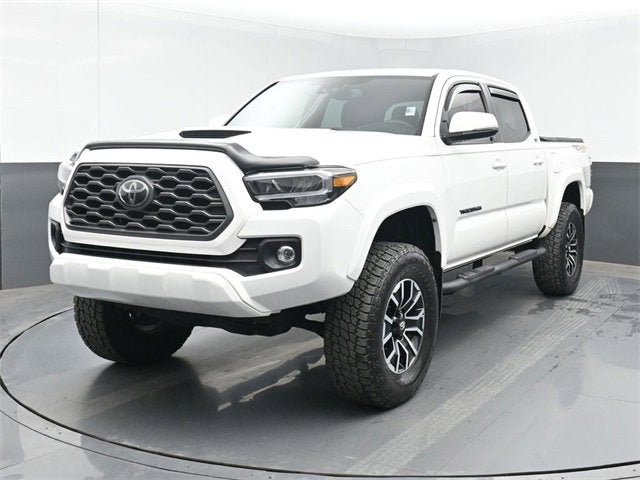 2022 Toyota Tacoma 4WD SR