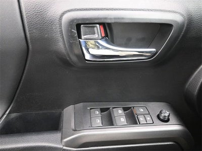 2022 Toyota Tacoma 4WD SR