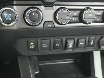 2022 Toyota Tacoma 4WD SR