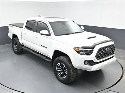 2022 Toyota Tacoma 4WD SR