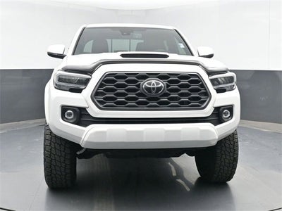2022 Toyota Tacoma 4WD SR