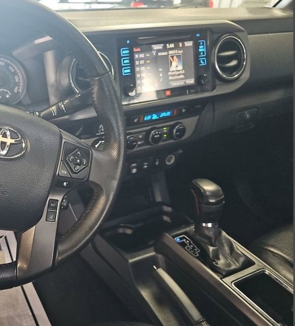 2018 Toyota Tacoma SR
