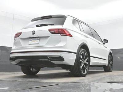 2022 Volkswagen Tiguan SE R-Line Black