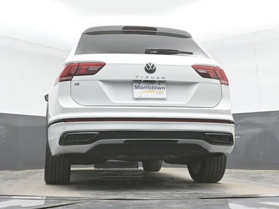 2022 Volkswagen Tiguan SE R-Line Black