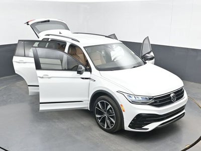 2022 Volkswagen Tiguan SE R-Line Black