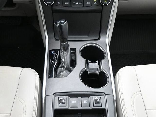 2017 Toyota Camry Hybrid LE