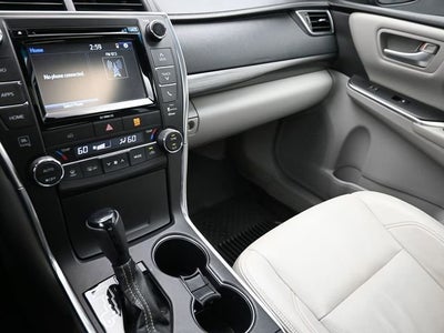 2017 Toyota Camry Hybrid LE