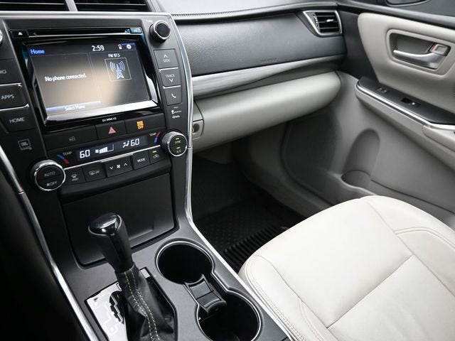 2017 Toyota Camry Hybrid LE