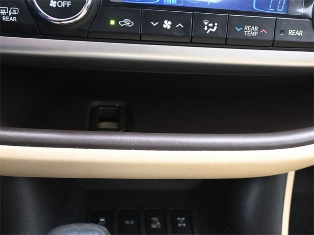 2018 Toyota Highlander SE