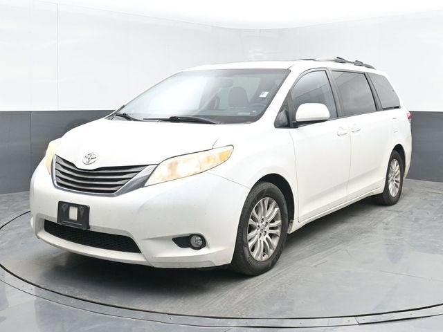 2012 Toyota Sienna XLE AAS
