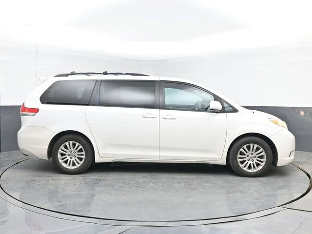 2012 Toyota Sienna XLE AAS