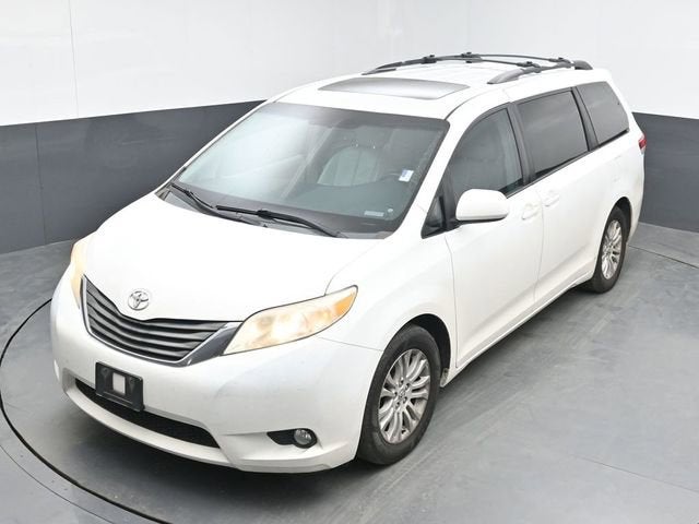 2012 Toyota Sienna XLE AAS