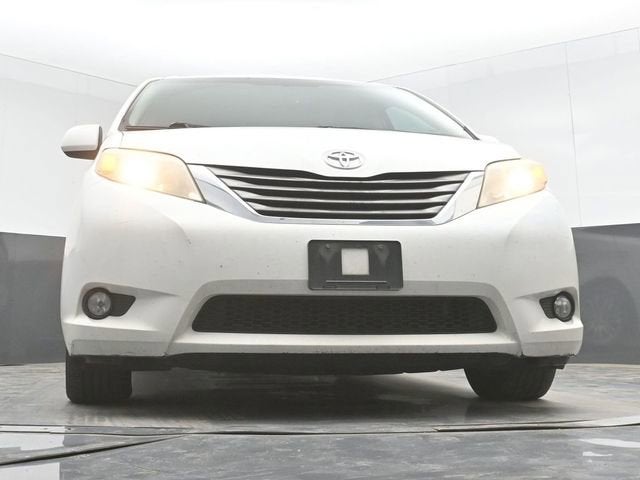 2012 Toyota Sienna XLE AAS