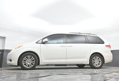 2012 Toyota Sienna XLE AAS