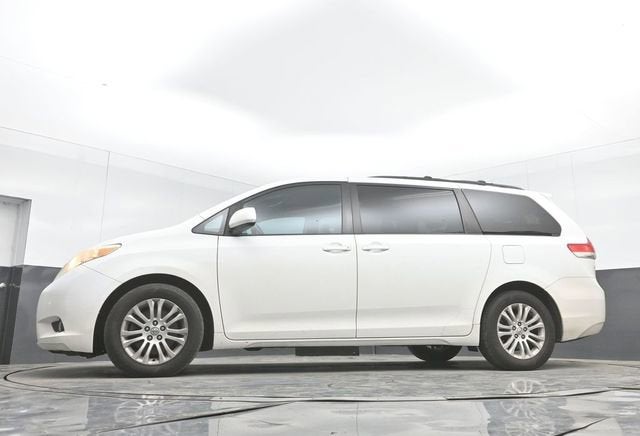 2012 Toyota Sienna XLE AAS
