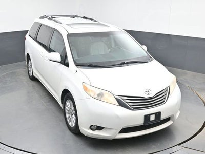 2012 Toyota Sienna XLE AAS