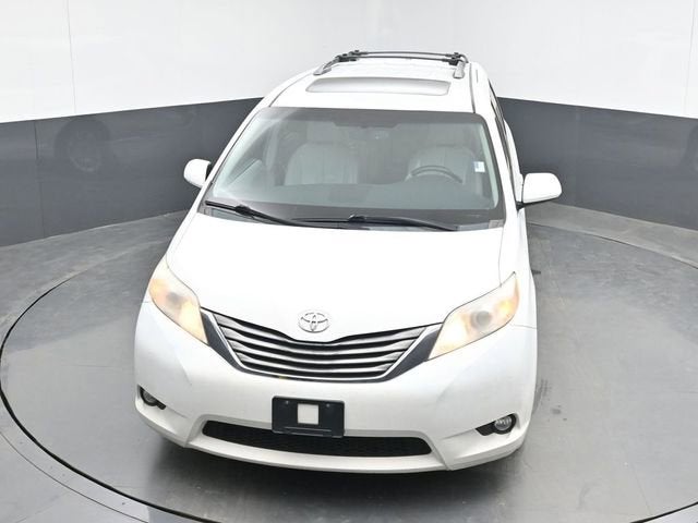2012 Toyota Sienna XLE AAS