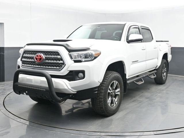 2016 Toyota Tacoma SR