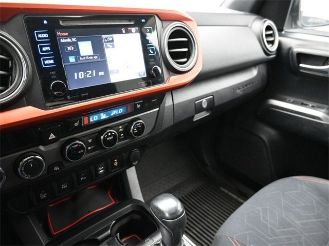 2016 Toyota Tacoma SR