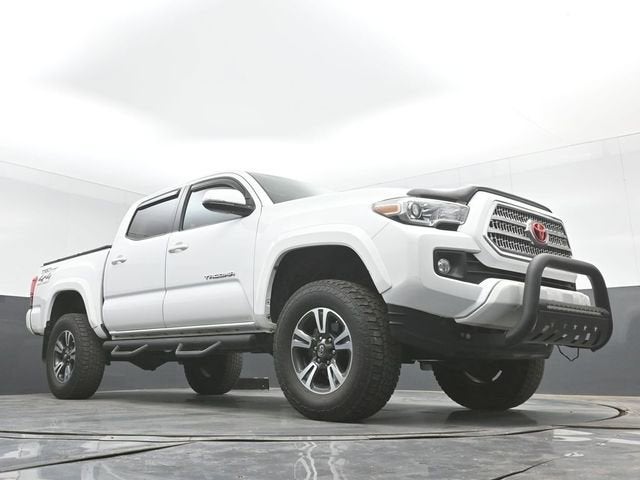 2016 Toyota Tacoma SR