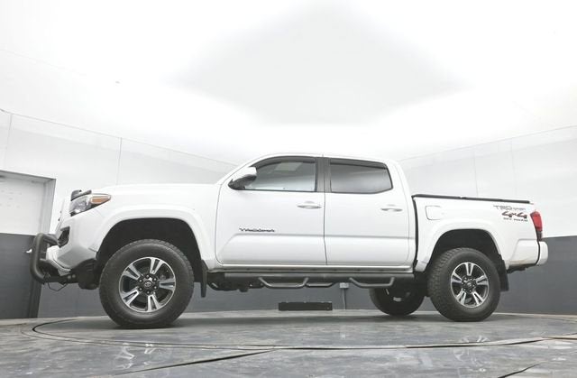 2016 Toyota Tacoma SR