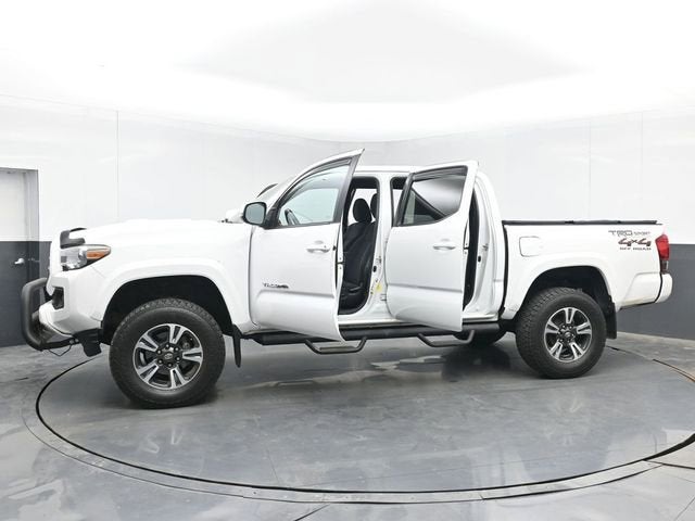 2016 Toyota Tacoma SR