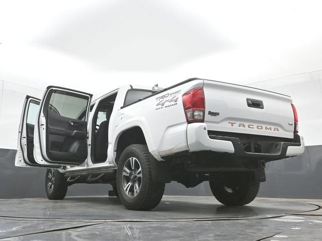 2016 Toyota Tacoma SR