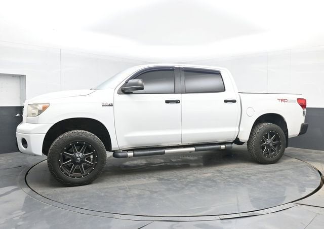 2011 Toyota Tundra 4WD Truck GRADE