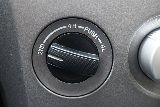 2013 Toyota Tundra Grade 5.7L V8