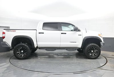 2017 Toyota Tundra SR5 5.7L V8