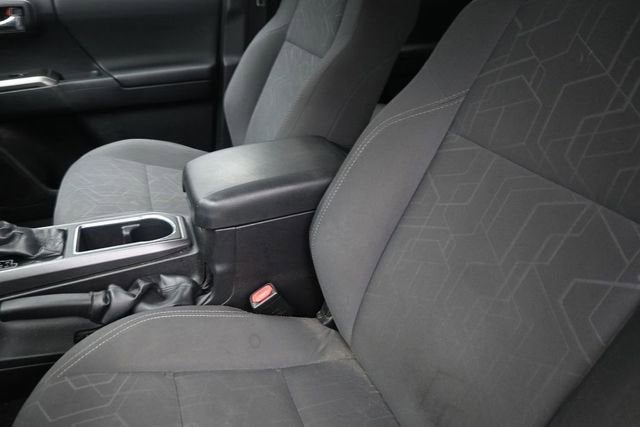 2016 Toyota Tacoma SR5