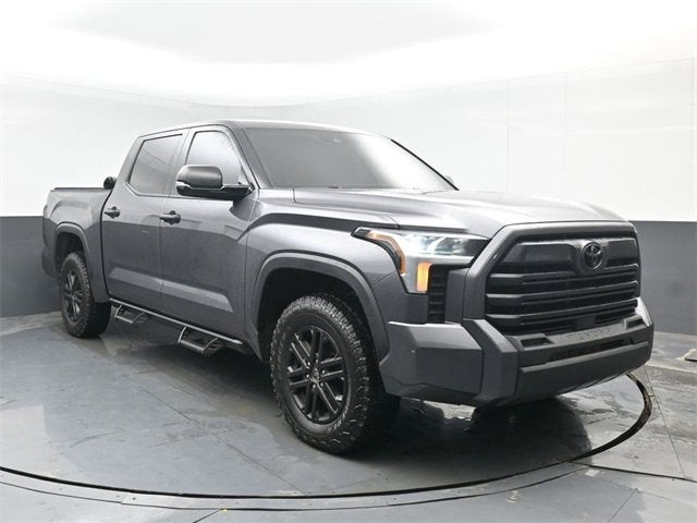 2022 Toyota Tundra 4WD SR5