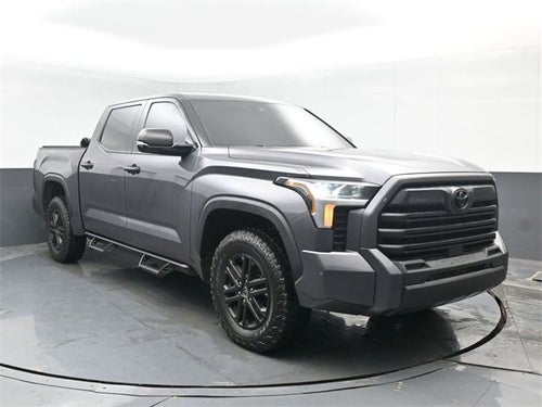 2022 Toyota Tundra 4WD SR5