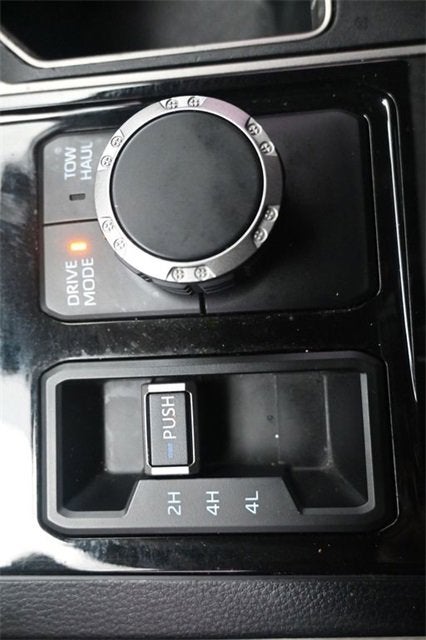 2022 Toyota Tundra 4WD SR5