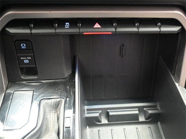 2022 Toyota Tundra 4WD SR5