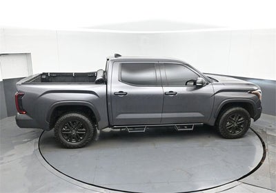 2022 Toyota Tundra 4WD SR5