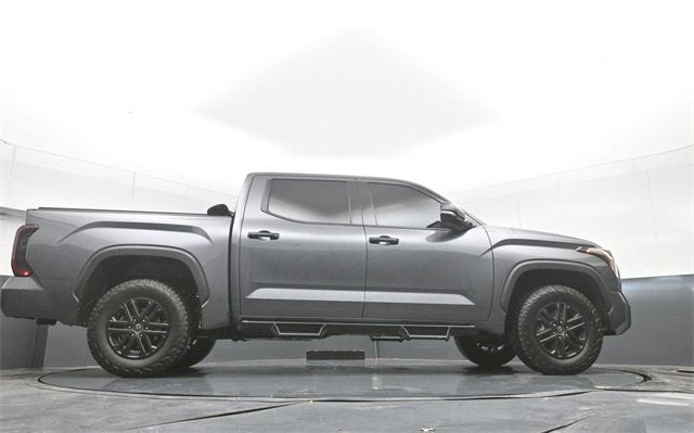 2022 Toyota Tundra 4WD SR5