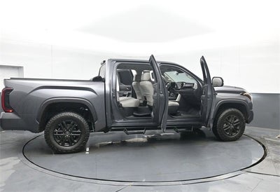 2022 Toyota Tundra 4WD SR5